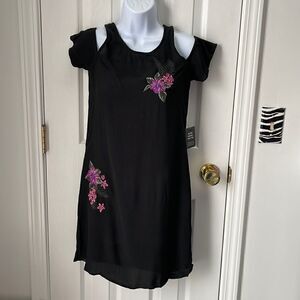 Cold shoulder flower dress